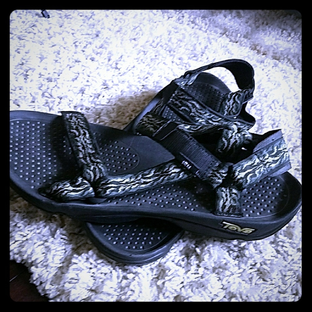 Teva Sandels